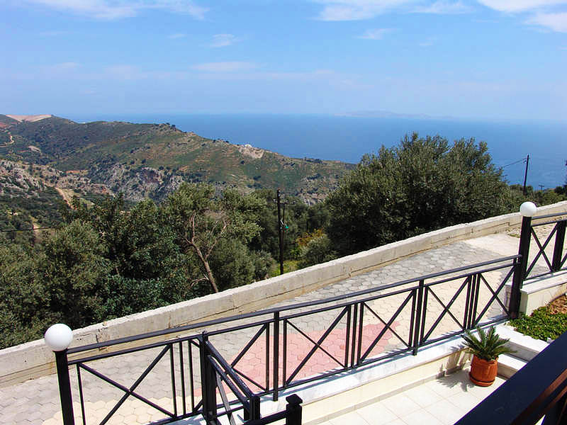 Rogdia villa for sale - photo of the garden - balkony view